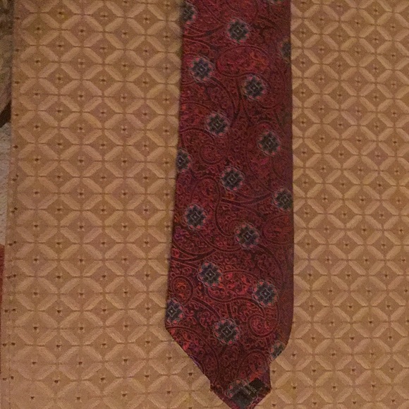 Men’s necktie - Picture 1 of 3
